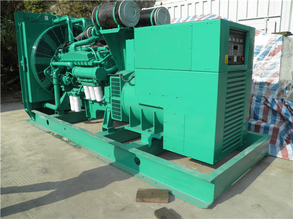 靖宇发电机租赁-厂家给大家介绍发电机失磁现象