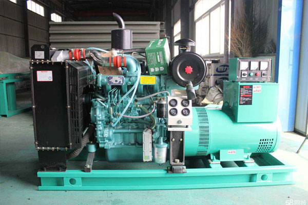 靖宇如何判断机油是否需要更换？